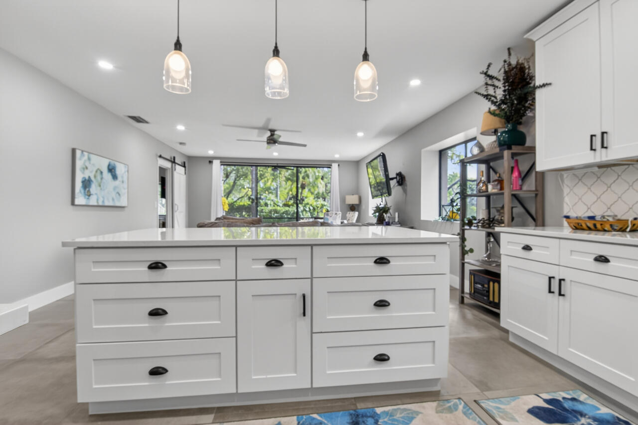 DUNBAR WOODS CONDO 4 - Residential