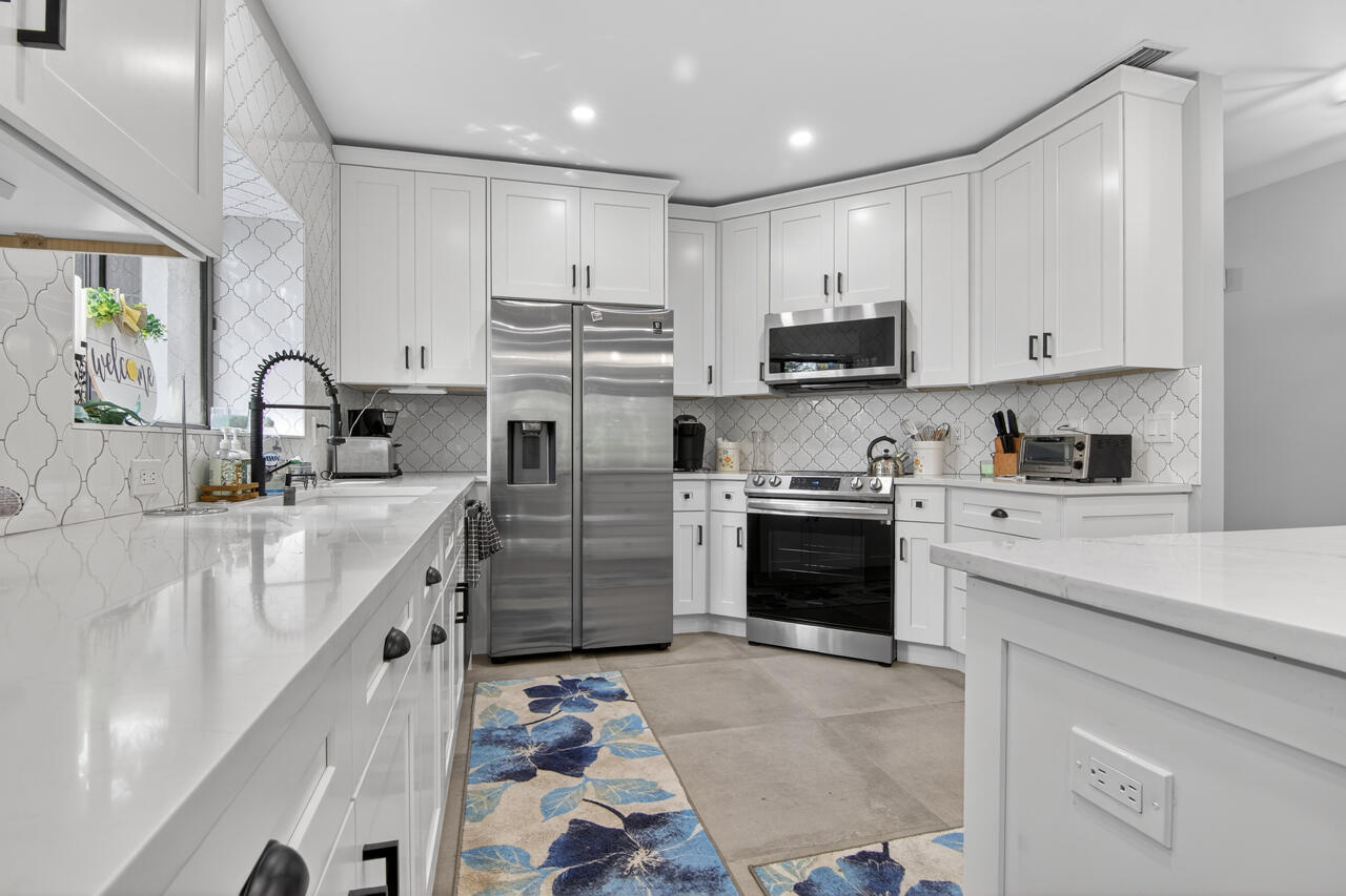 DUNBAR WOODS CONDO 4 - Residential