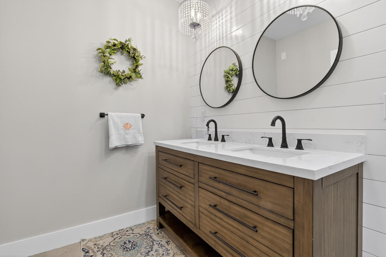 DUNBAR WOODS CONDO 4 - Residential