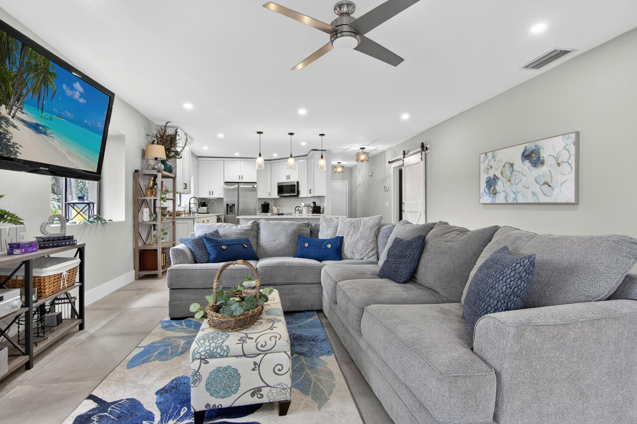 DUNBAR WOODS CONDO 4 - Residential