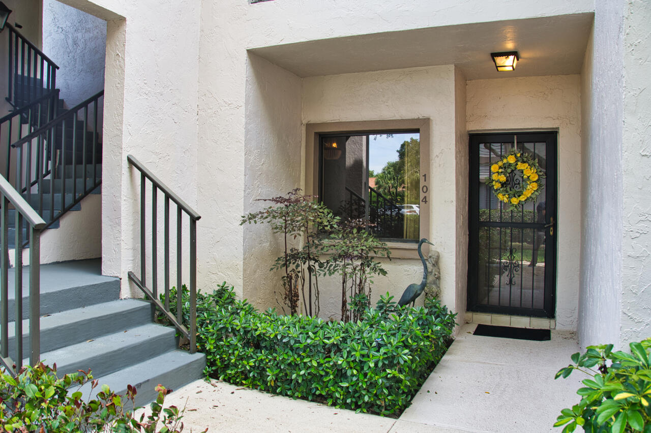 DUNBAR WOODS CONDO 4 - Residential