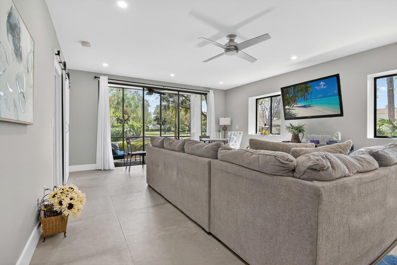 DUNBAR WOODS CONDO 4 - Residential