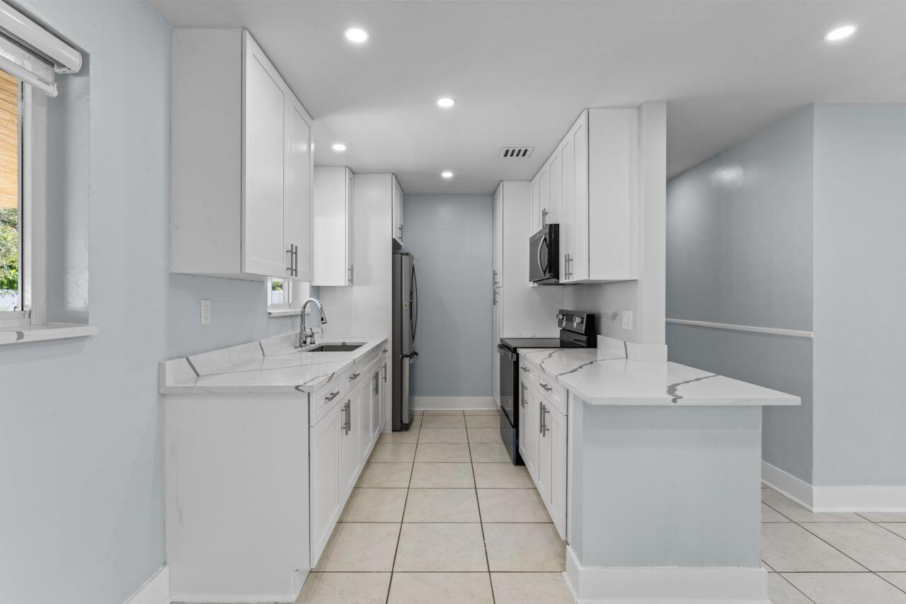 PALM SPRINGS VILLAGE PL 1 - Residential