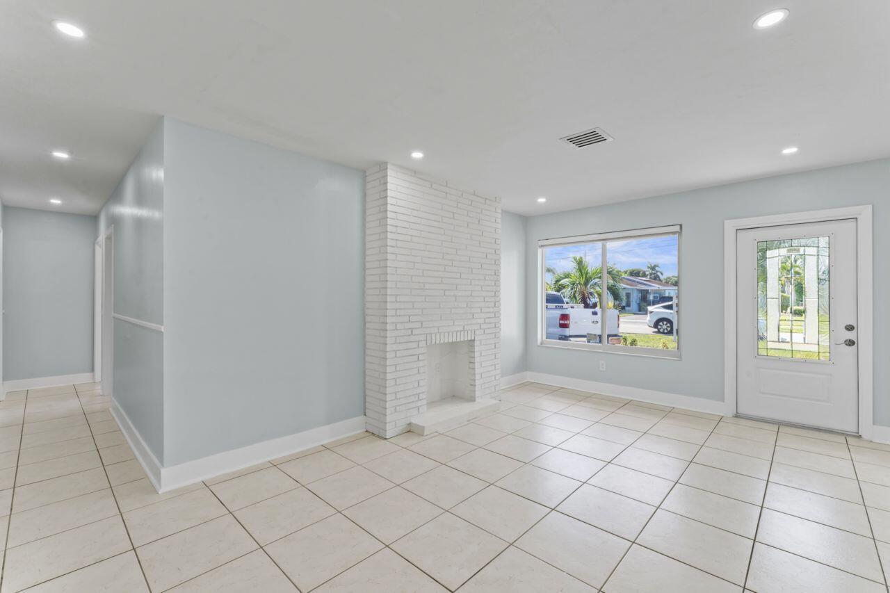 PALM SPRINGS VILLAGE PL 1 - Residential