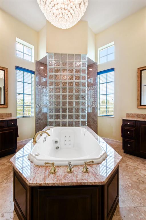 JUPITER KEY 4 - Residential