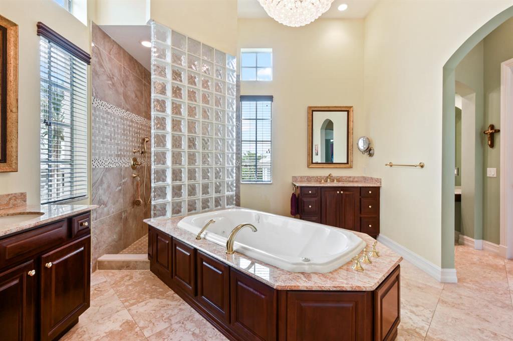 JUPITER KEY 4 - Residential