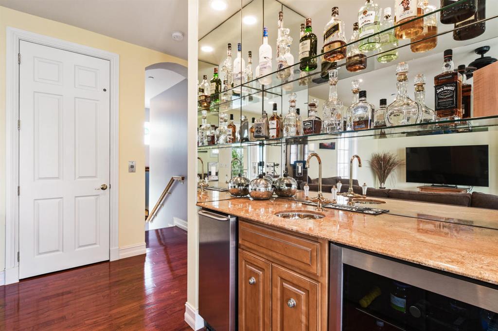 JUPITER KEY 4 - Residential