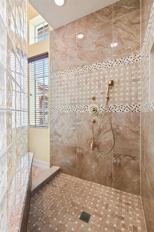 JUPITER KEY 4 - Residential