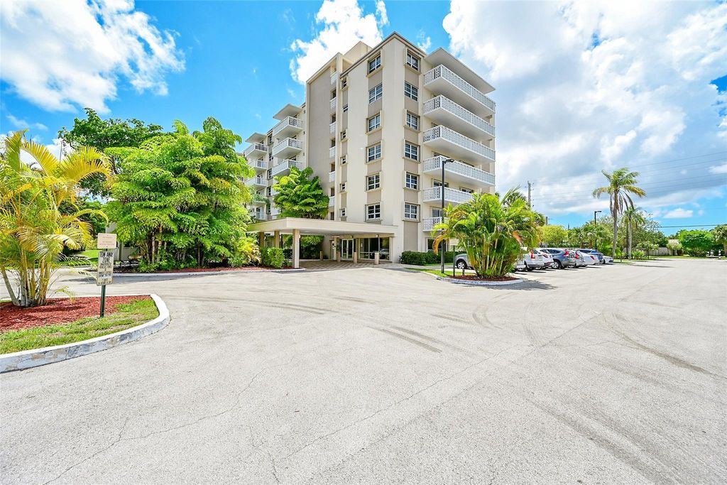 Photo of 1831 NE 38th Street #503, Oakland Park, FL 33308 (MLS # F10519128)