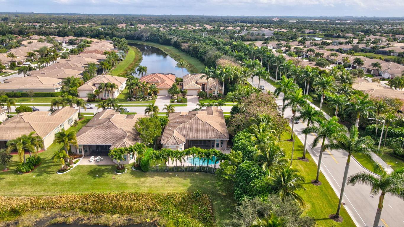 VALENCIA COVE - Residential