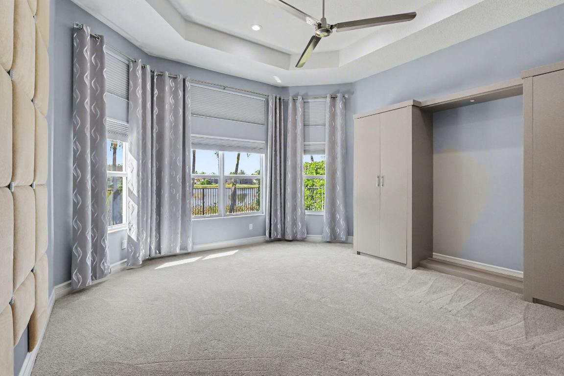 VALENCIA COVE - Residential