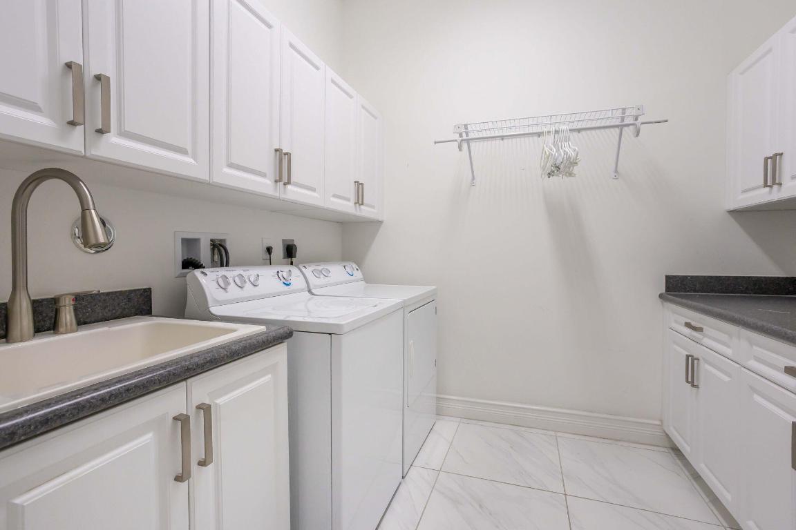 VALENCIA COVE - Residential