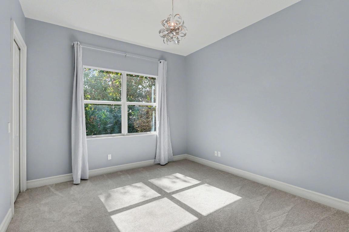 VALENCIA COVE - Residential