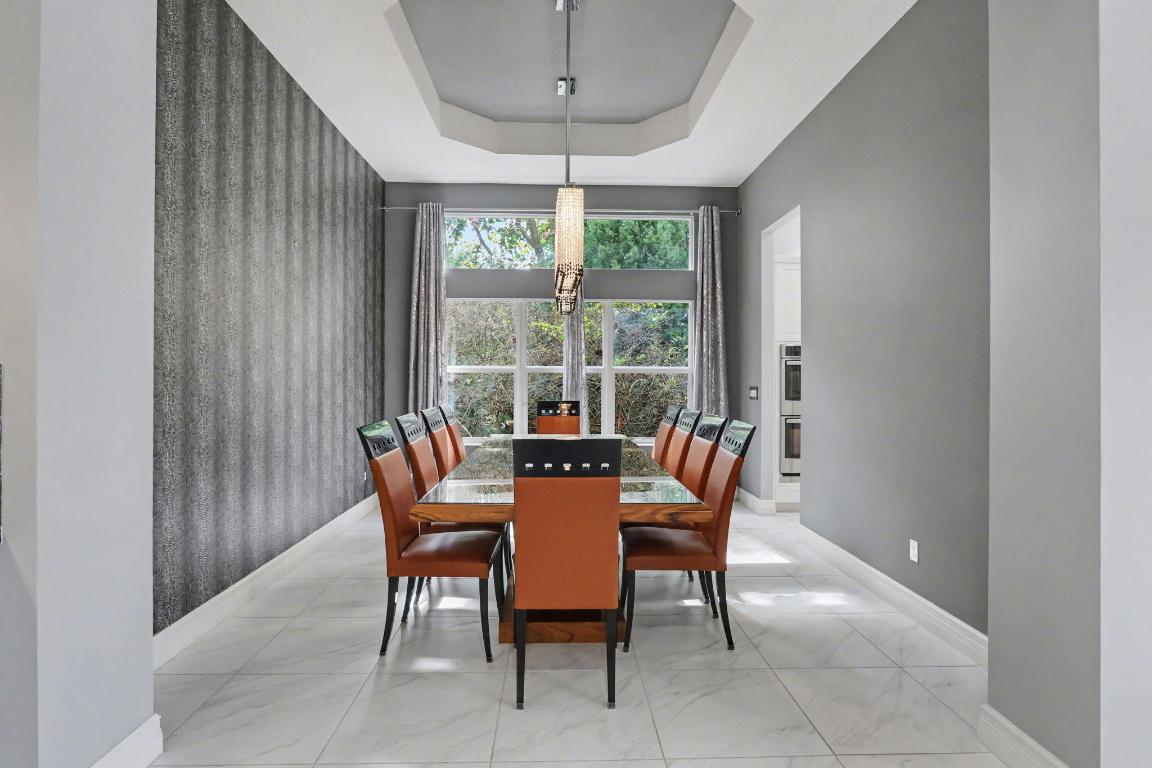 VALENCIA COVE - Residential