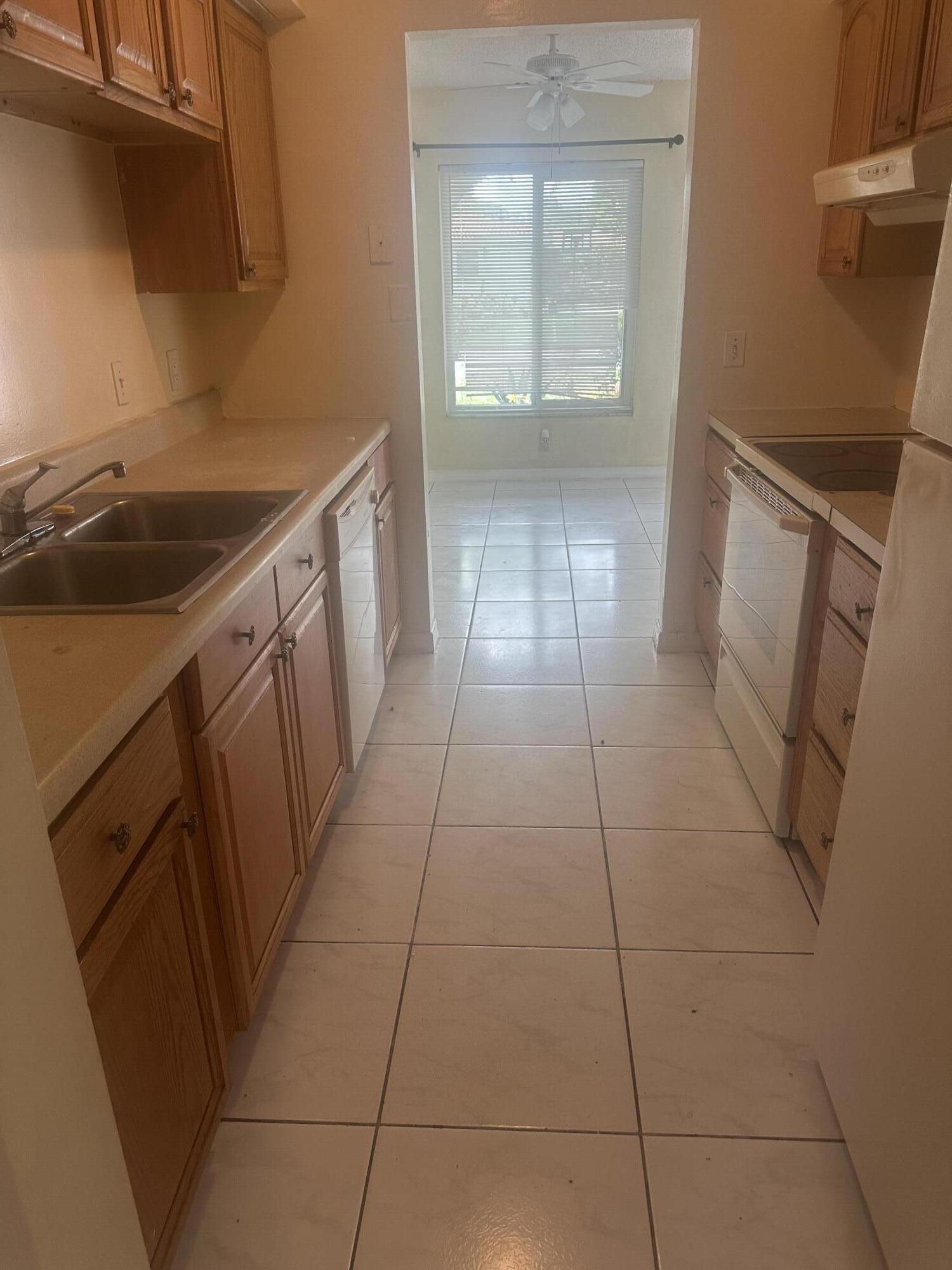 8243 NW 39th Street
