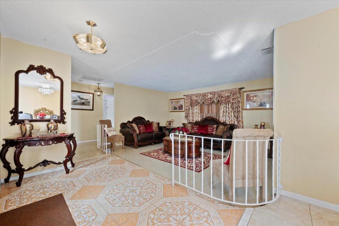 1827 Pinehurst Drive