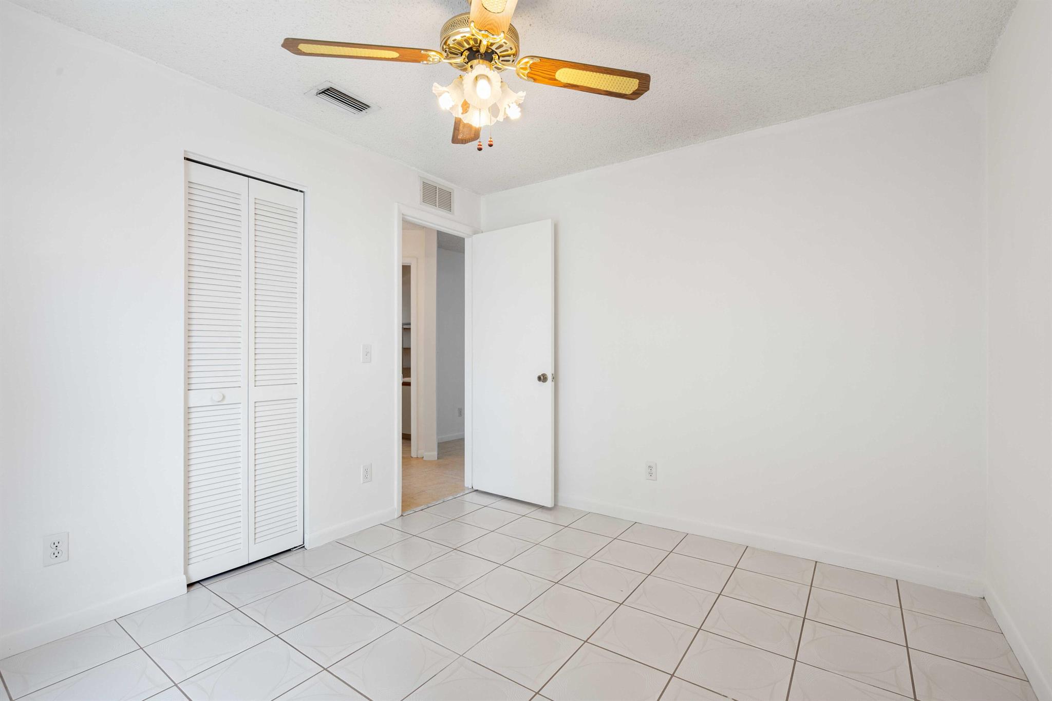 PORT ST LUCIE SECTION 15 - Residential