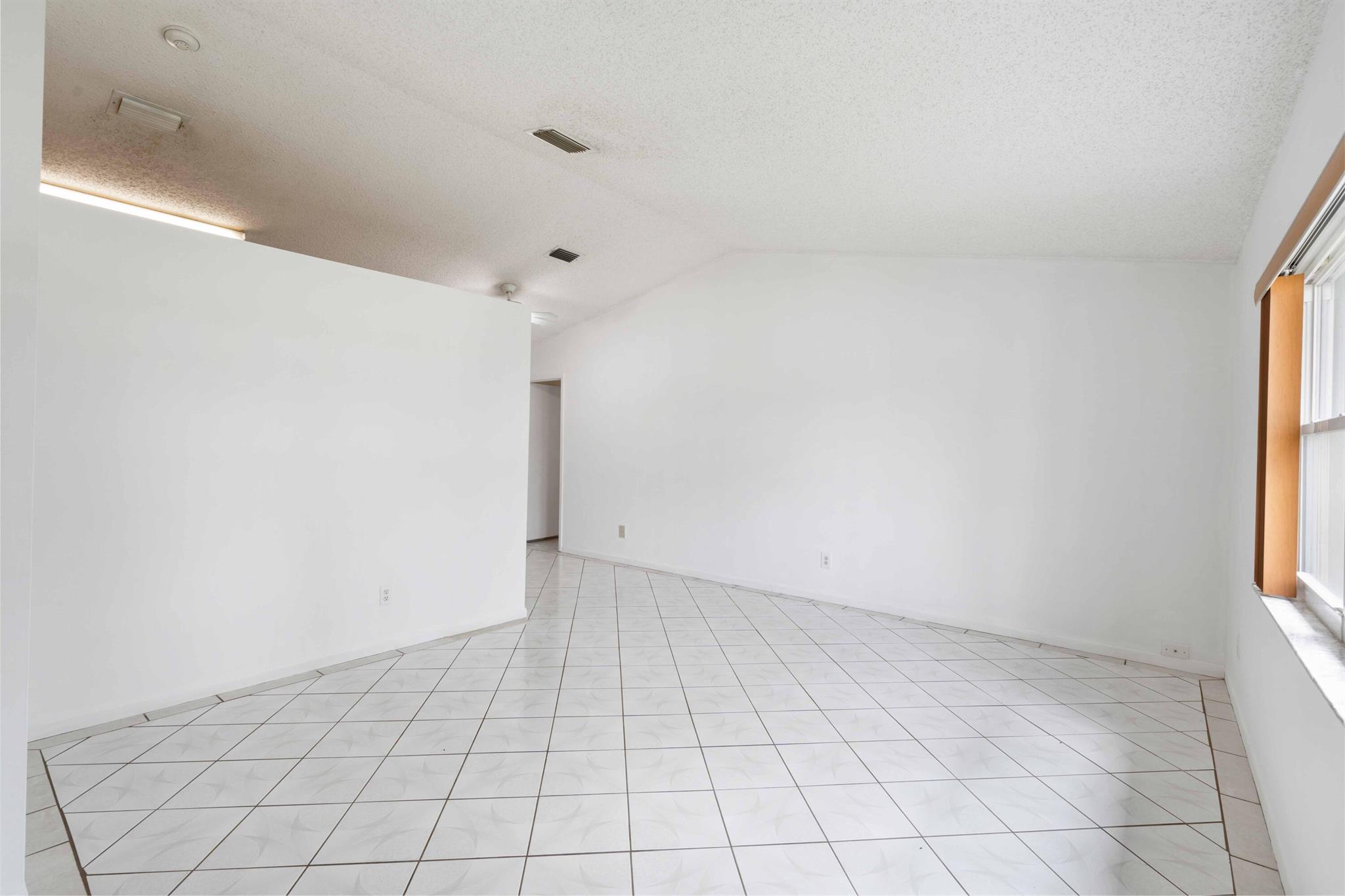 PORT ST LUCIE SECTION 15 - Residential