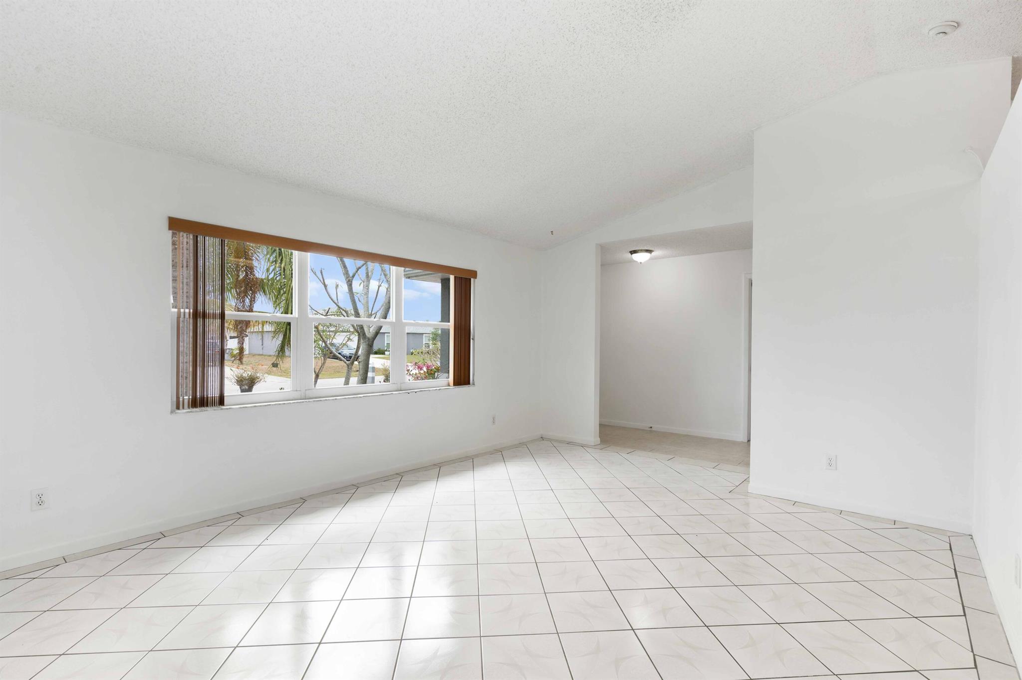 PORT ST LUCIE SECTION 15 - Residential