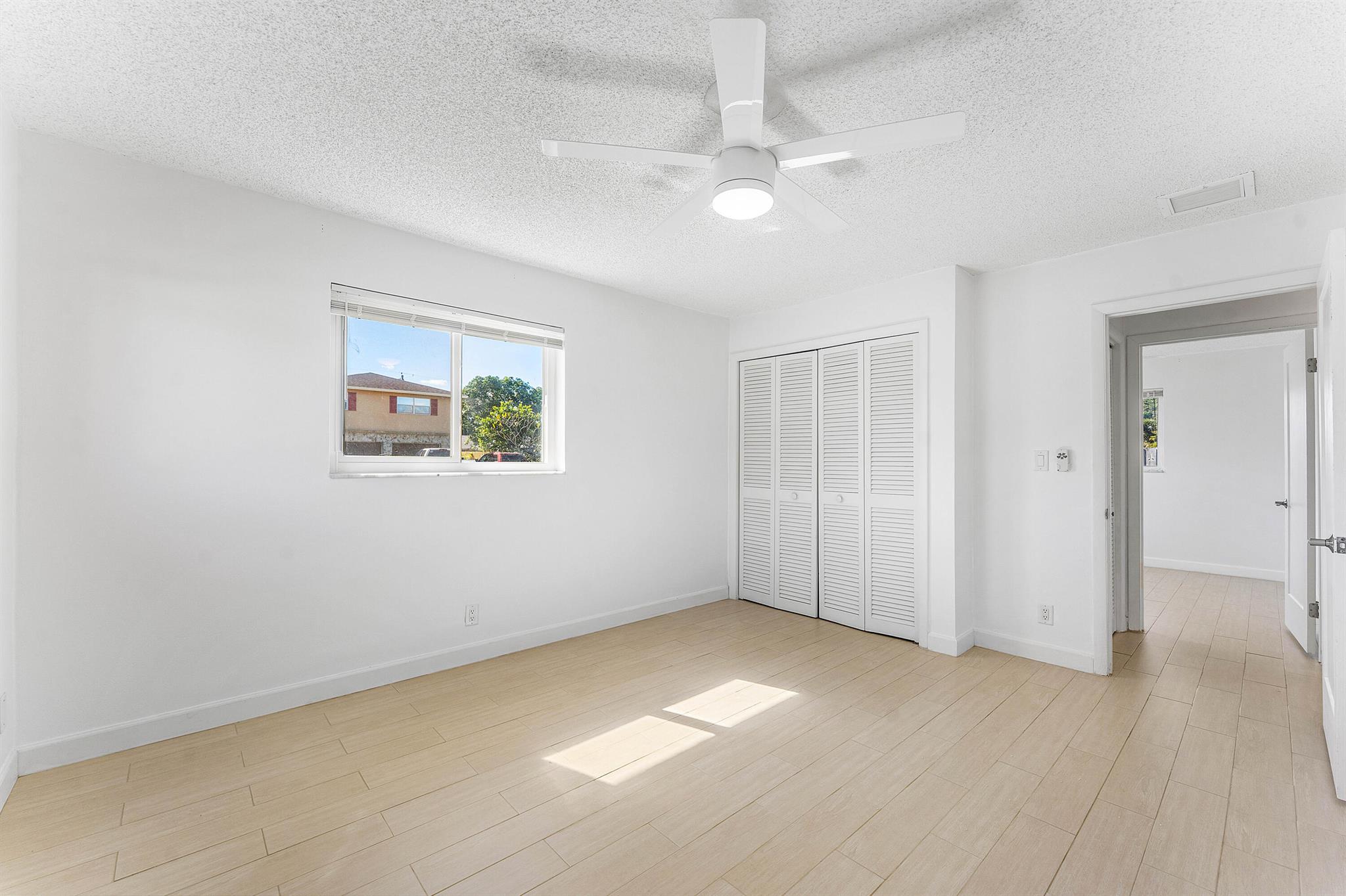 HYPOLUXO RIDGE ADD 1 - Residential Lease