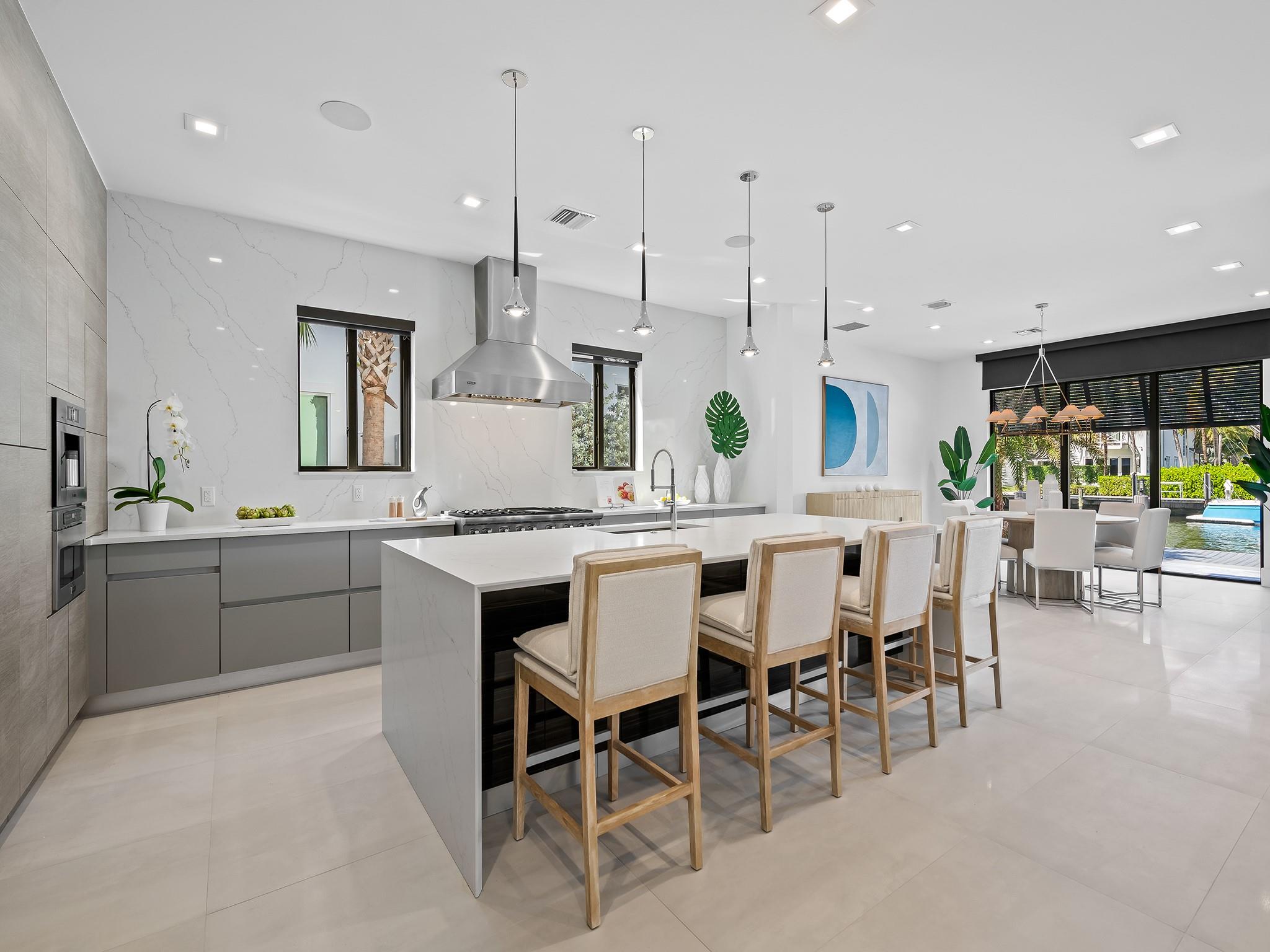 RIO VISTA ISLES - Residential