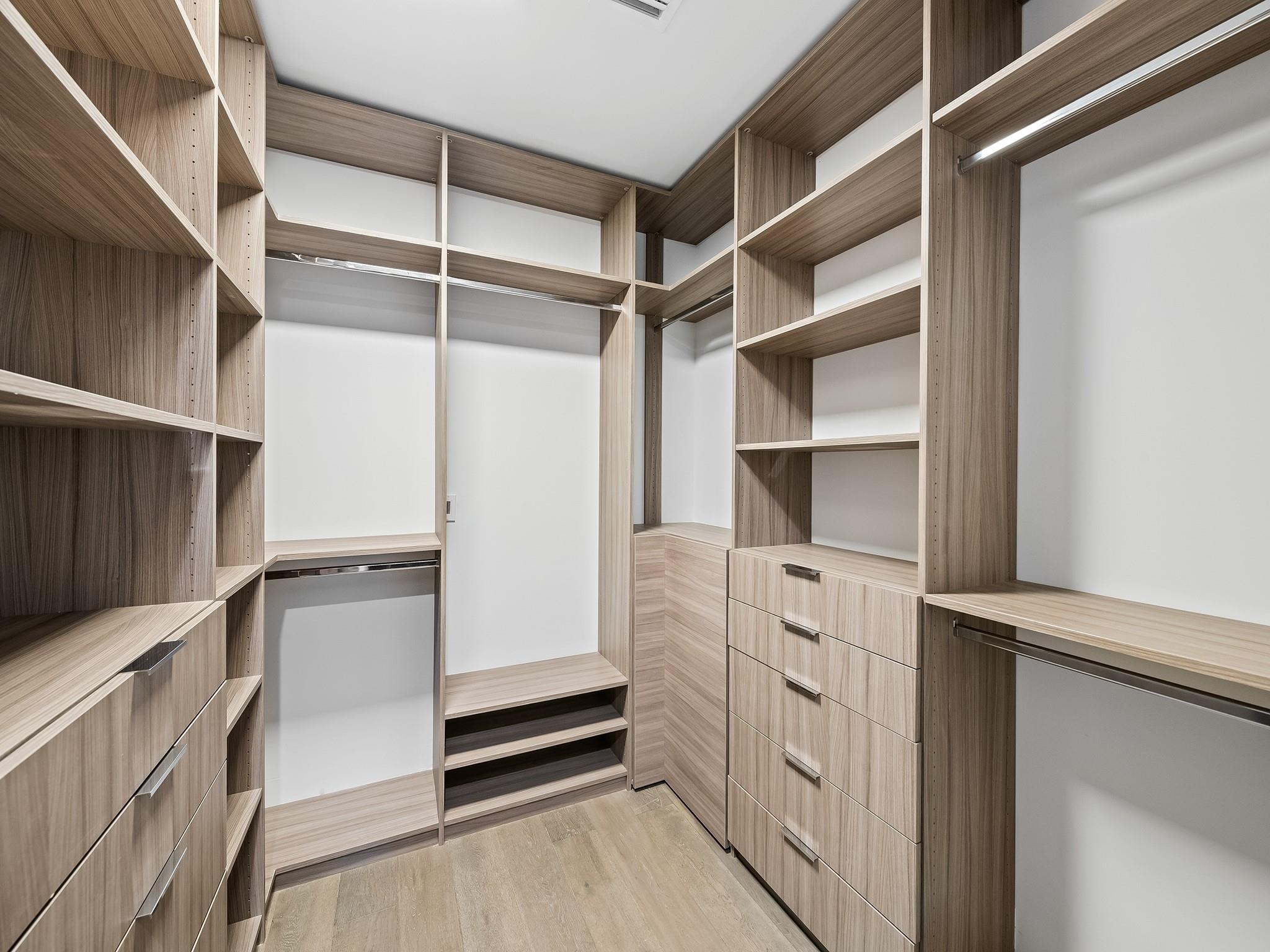 RIO VISTA ISLES - Residential