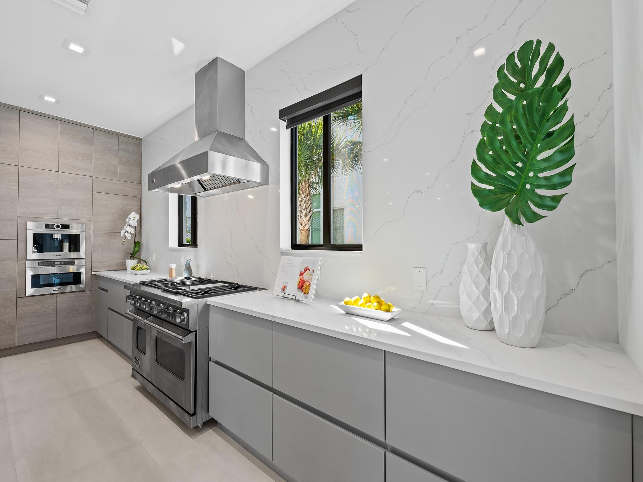 RIO VISTA ISLES - Residential