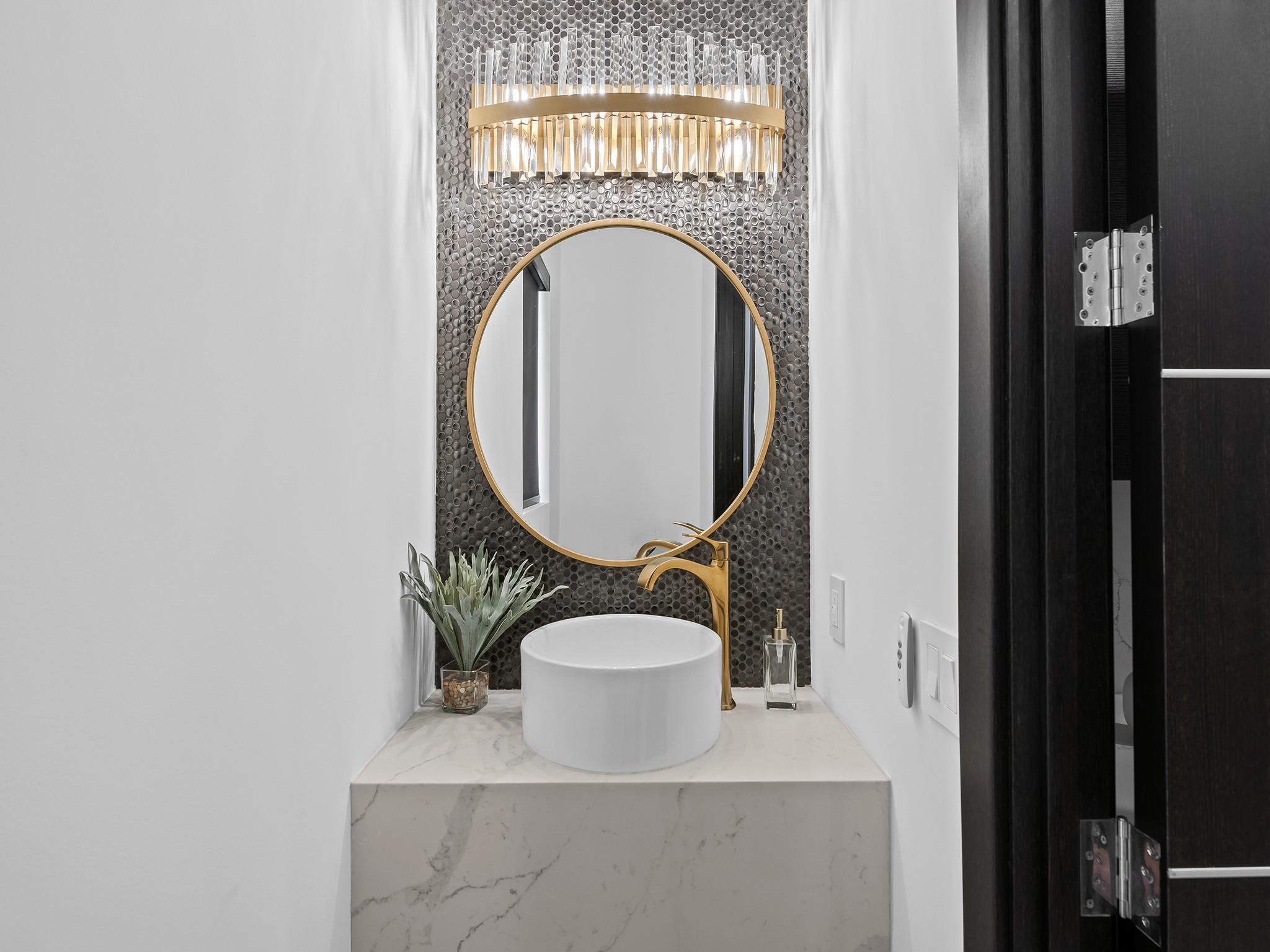 RIO VISTA ISLES - Residential