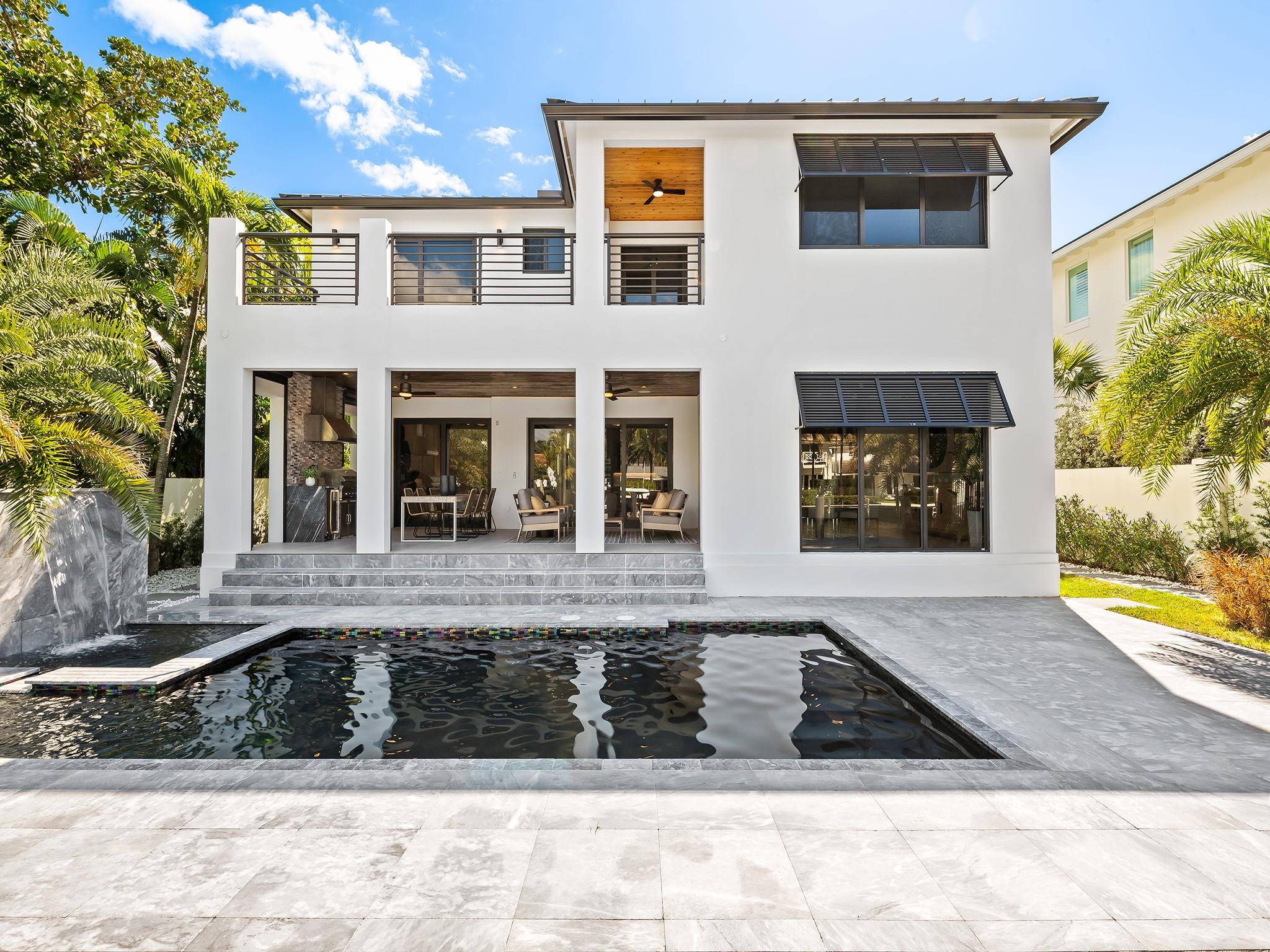 RIO VISTA ISLES - Residential