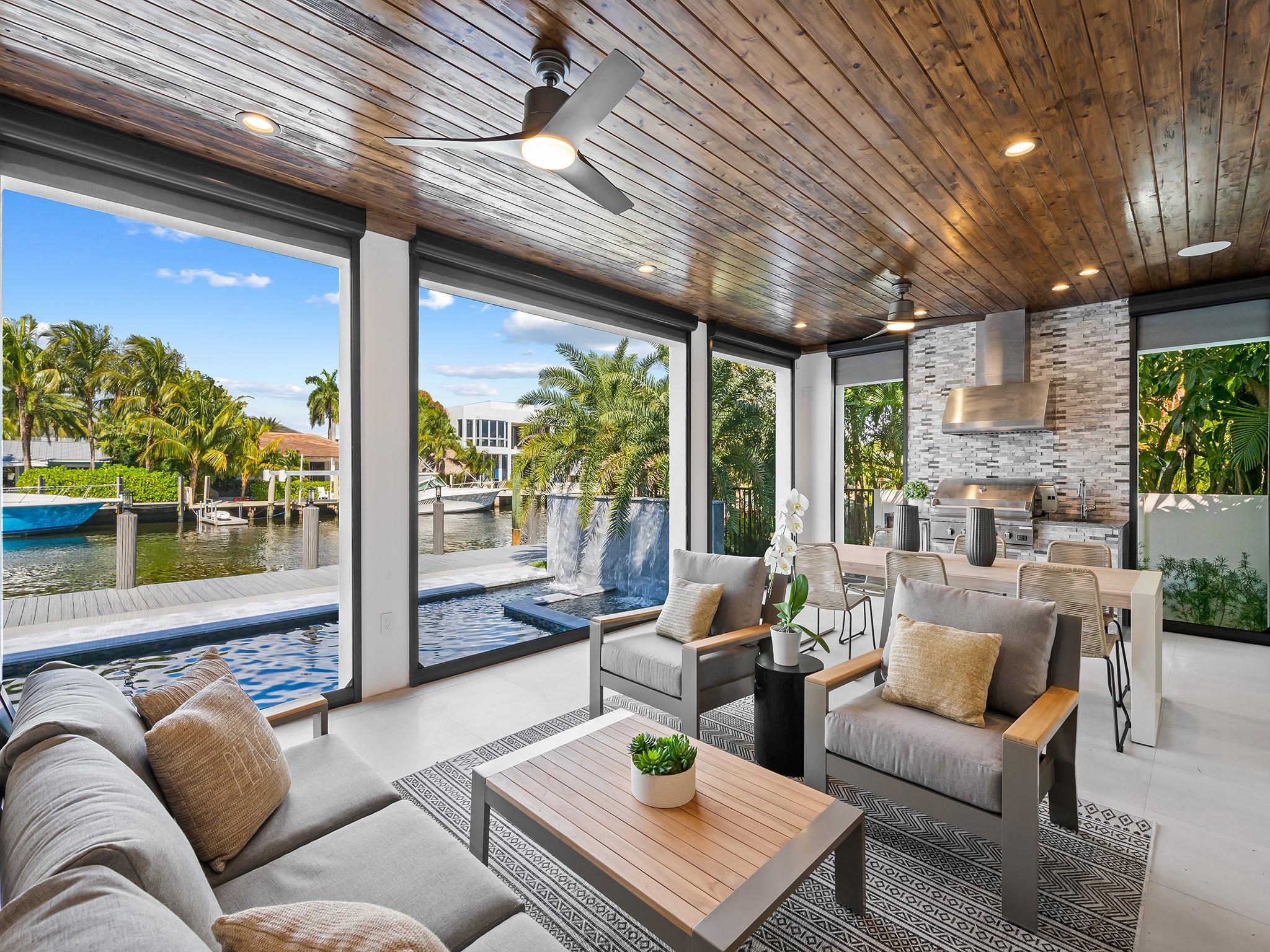 RIO VISTA ISLES - Residential