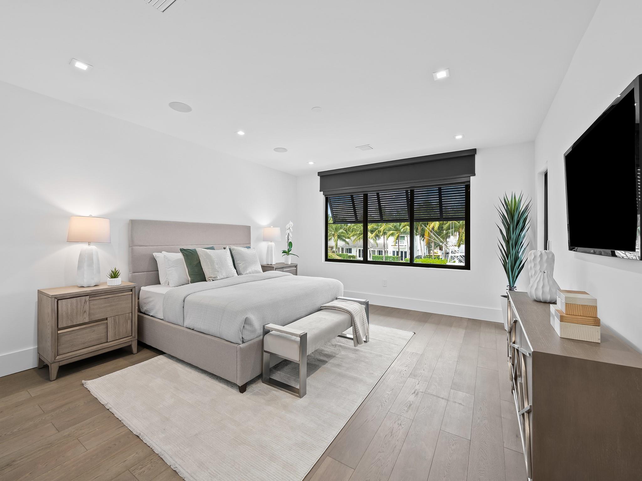 RIO VISTA ISLES - Residential