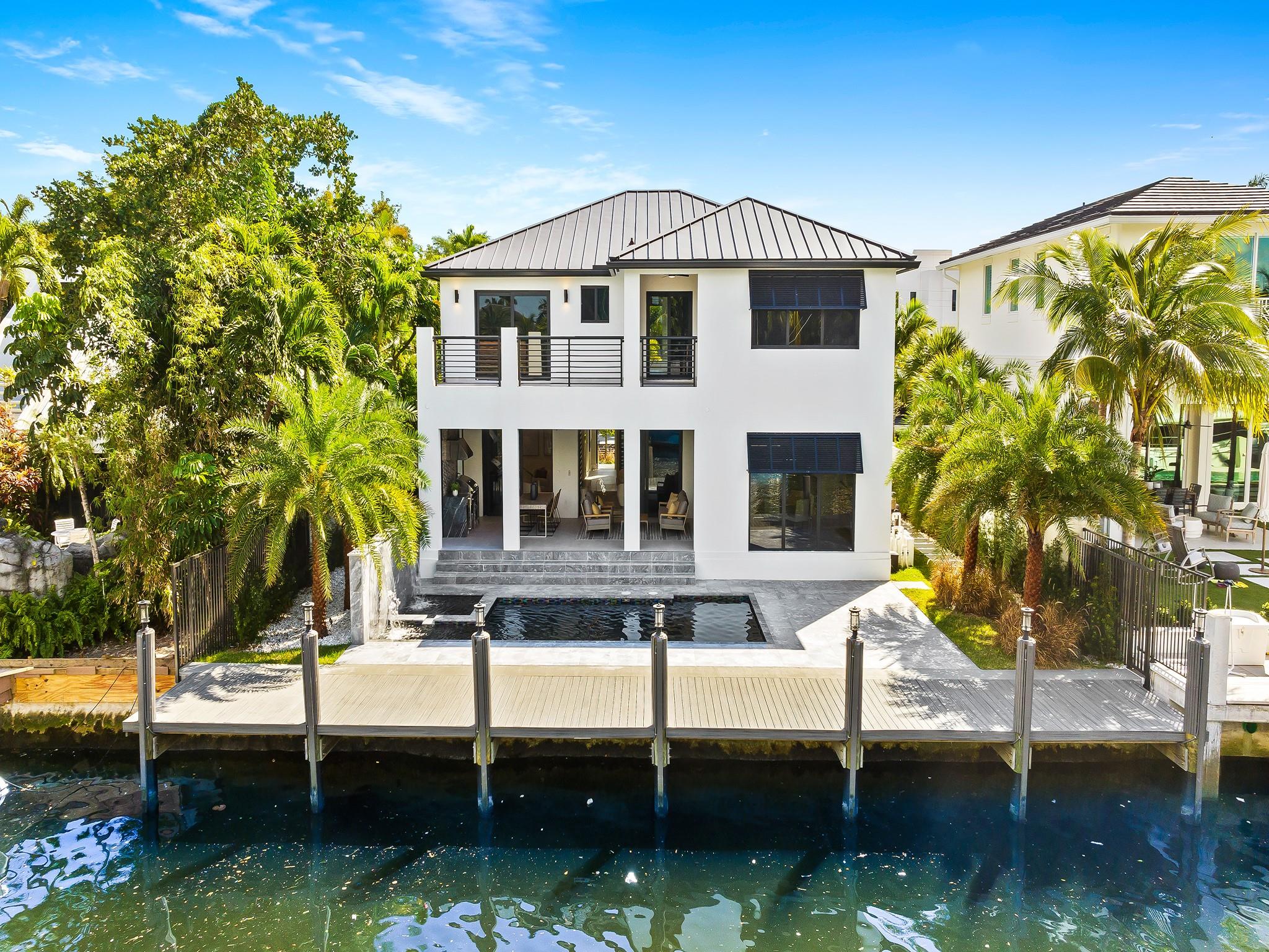 RIO VISTA ISLES - Residential