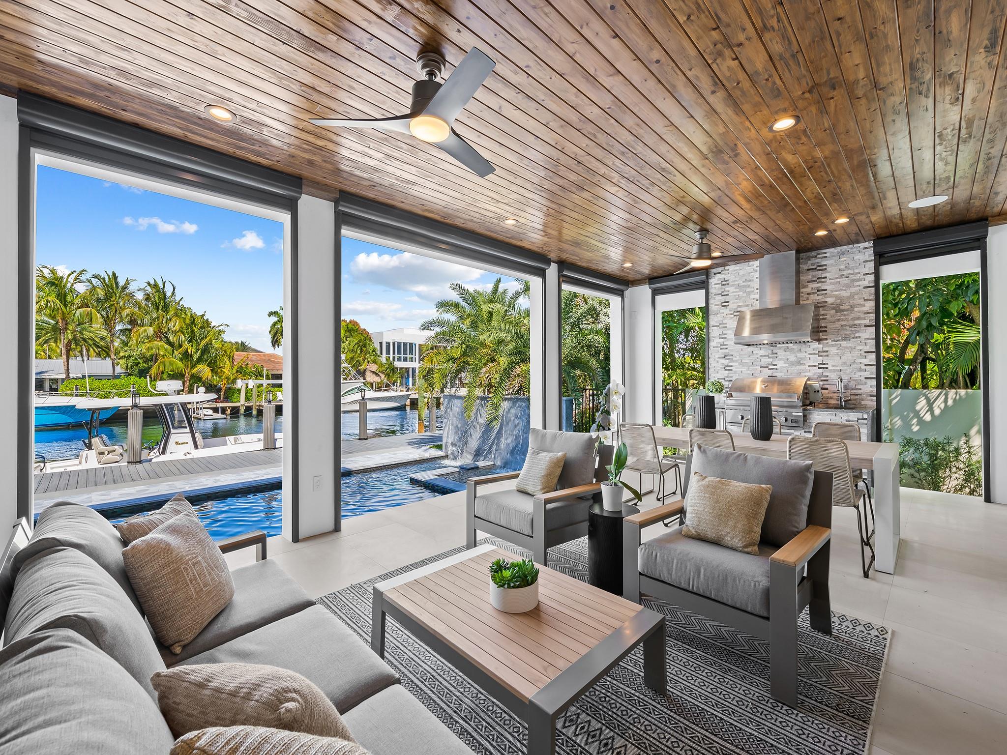 RIO VISTA ISLES - Residential