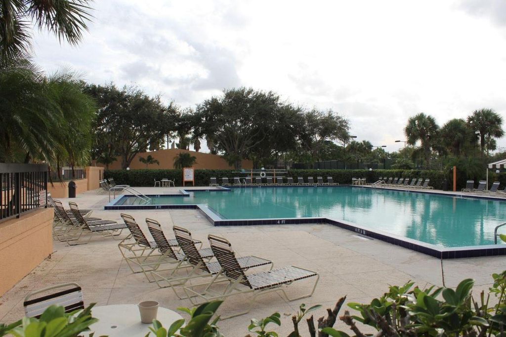 Photo of 7510 75th Way, West Palm Beach, FL 33407 (MLS # R11155805)