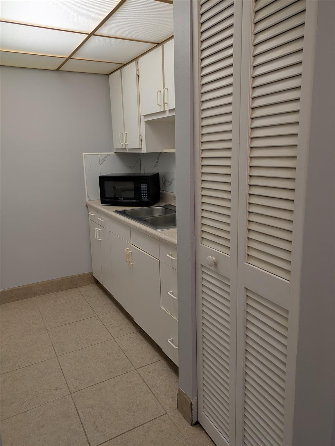 Ramblewood East Condo - Residential Lease
