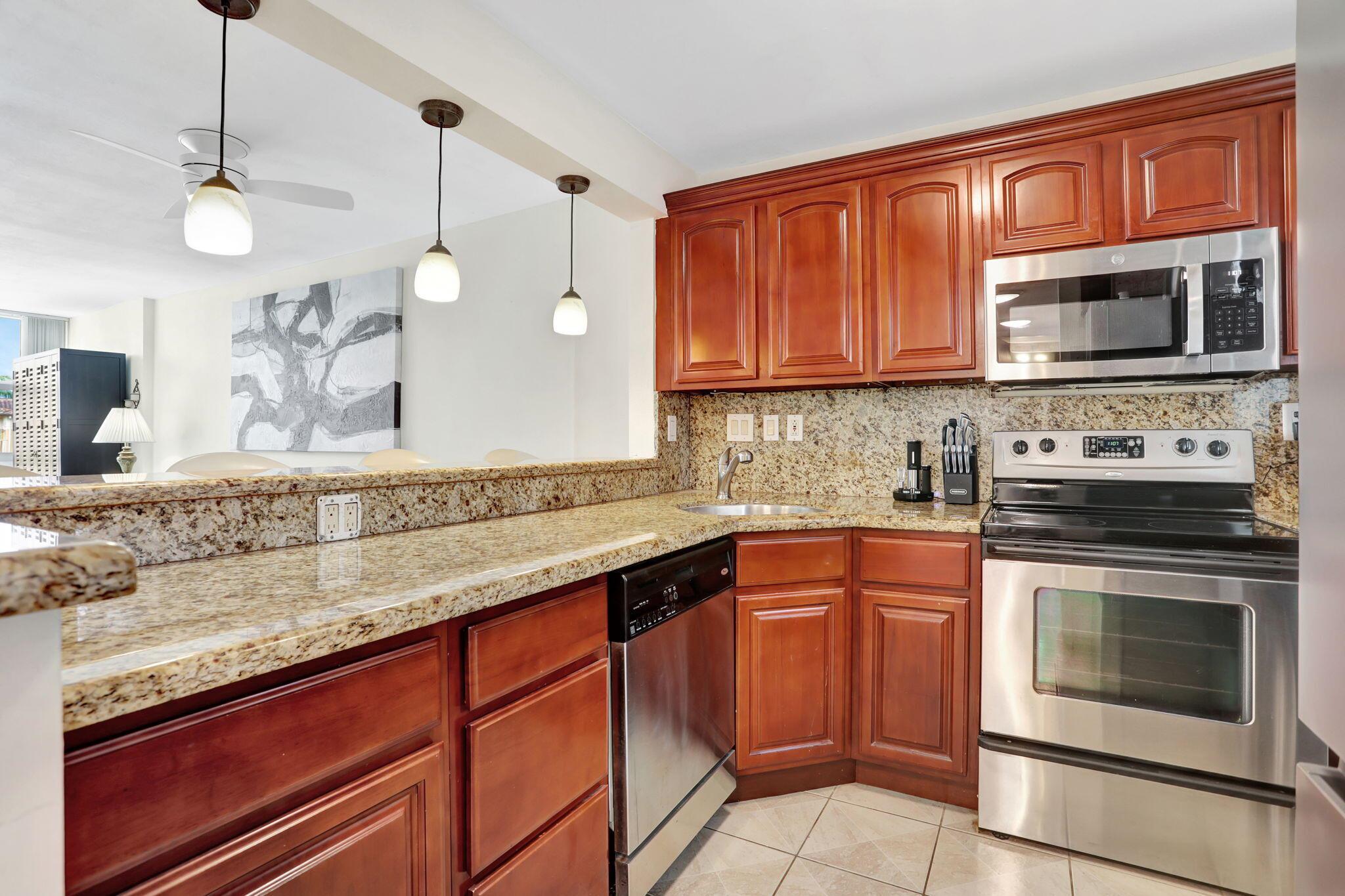 DELPHI TOWERS CONDO - Residential