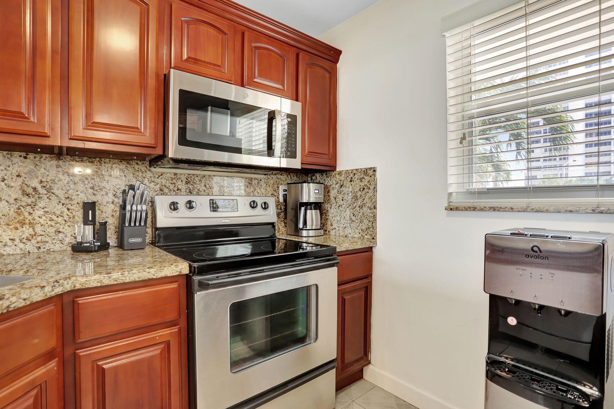 DELPHI TOWERS CONDO - Residential