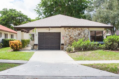 4907 Boxwood Circle Boynton Beach FL 33436