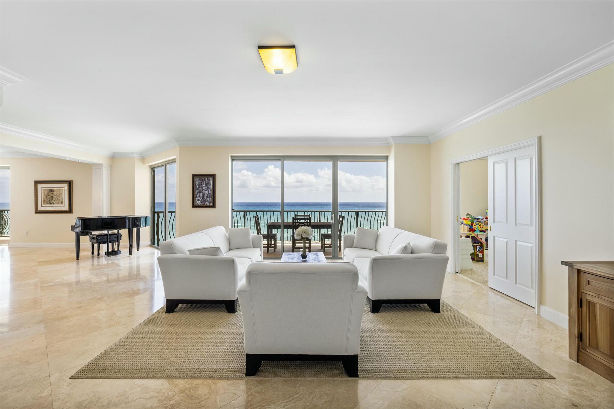 5150 N Ocean Drive 700