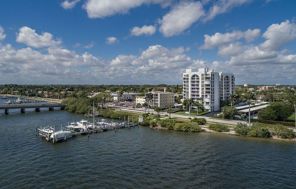 Photo of 3901 S Flagler Drive #703, West Palm Beach, FL 33405 (MLS # B26032679)