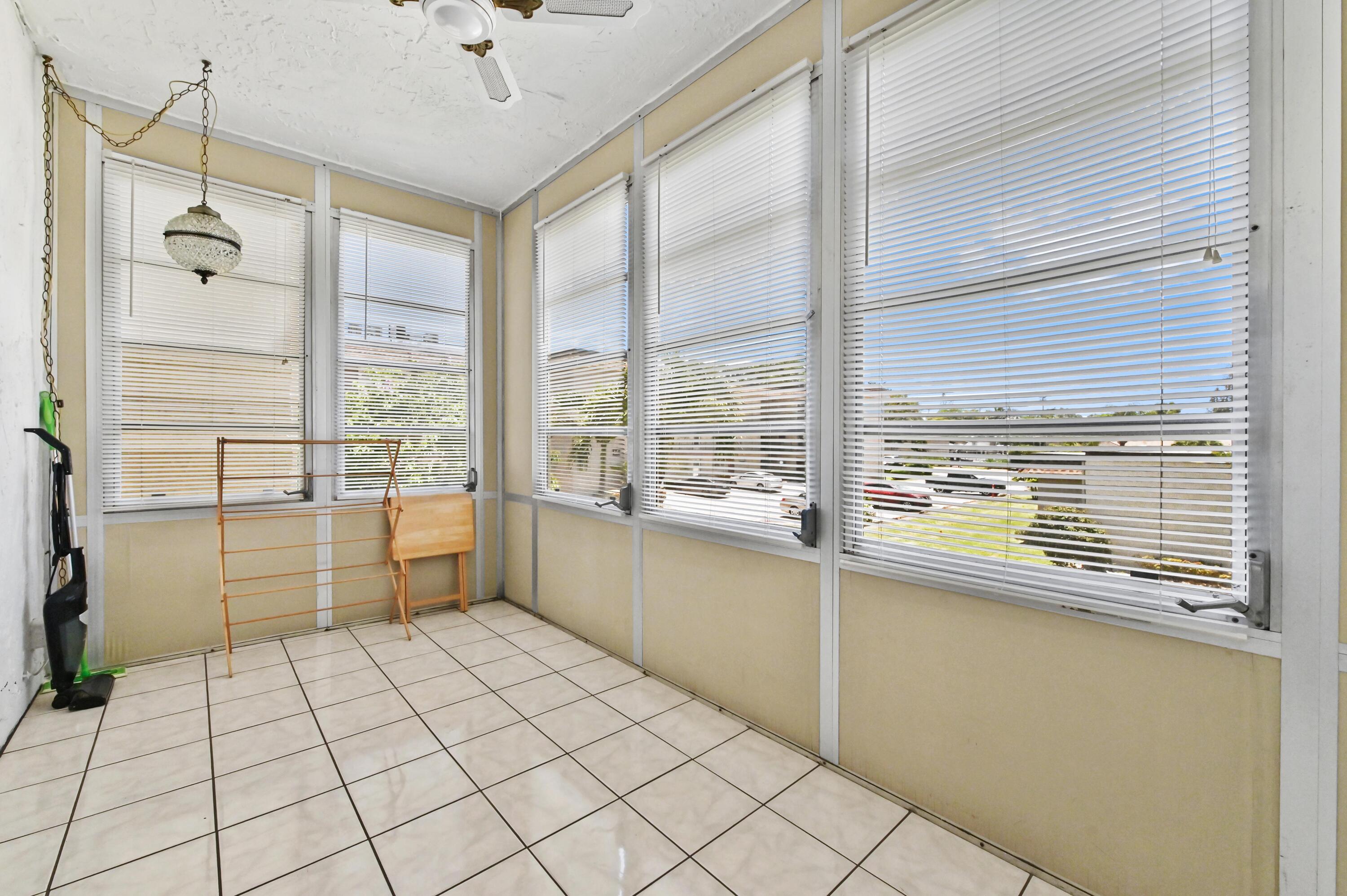 LAKESIDE VILLAGE CONDO 7 - Residential