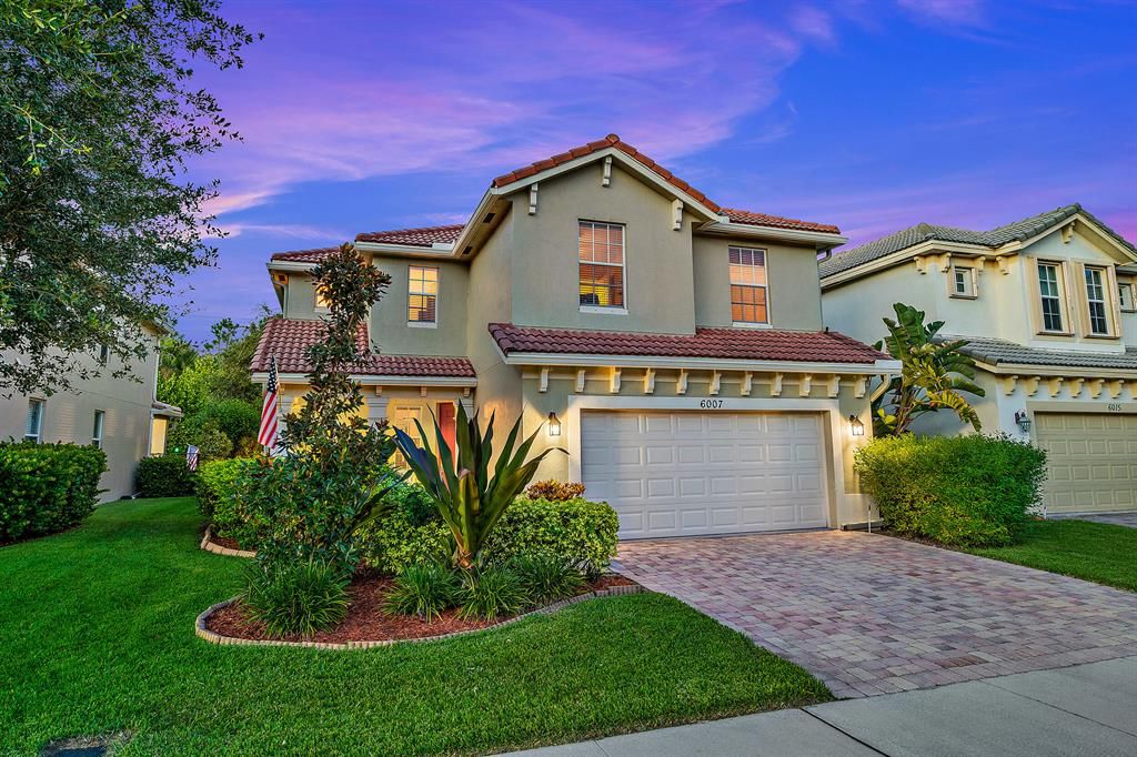 Photo of 6007 SE Crooked Oak Avenue Ave, Hobe Sound, FL 33455 (MLS # R10822244)