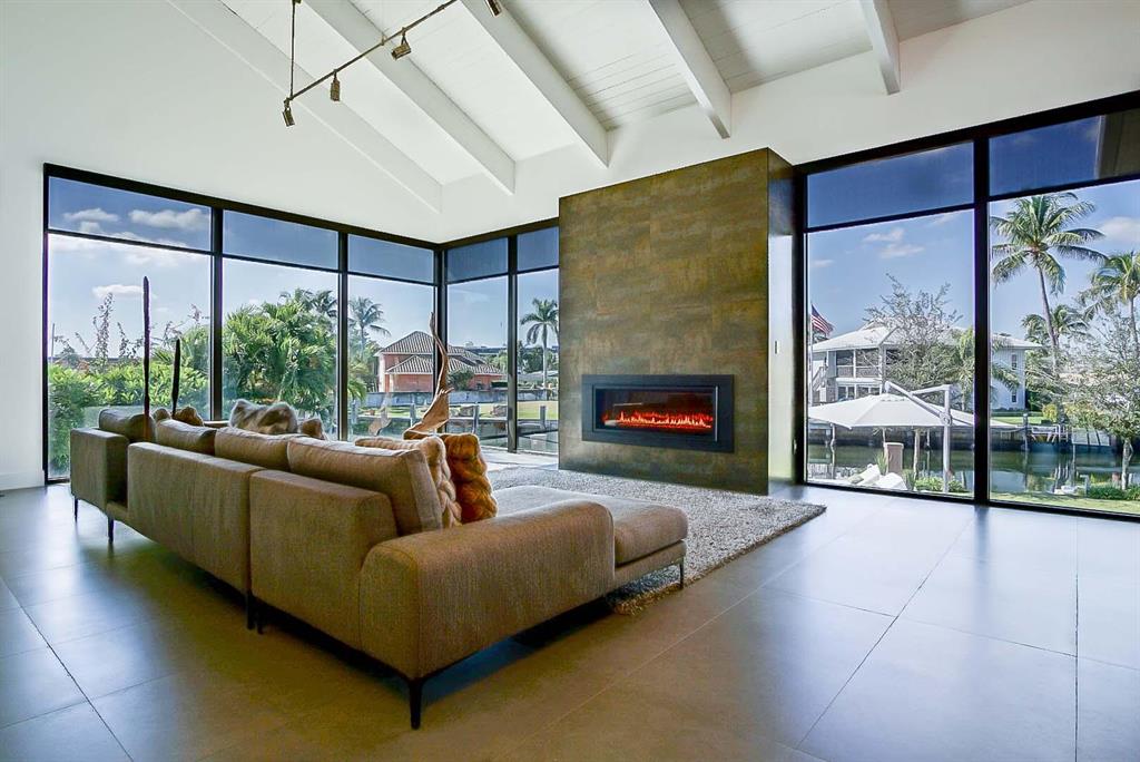 TROPIC ISLE 4TH SEC - Residential