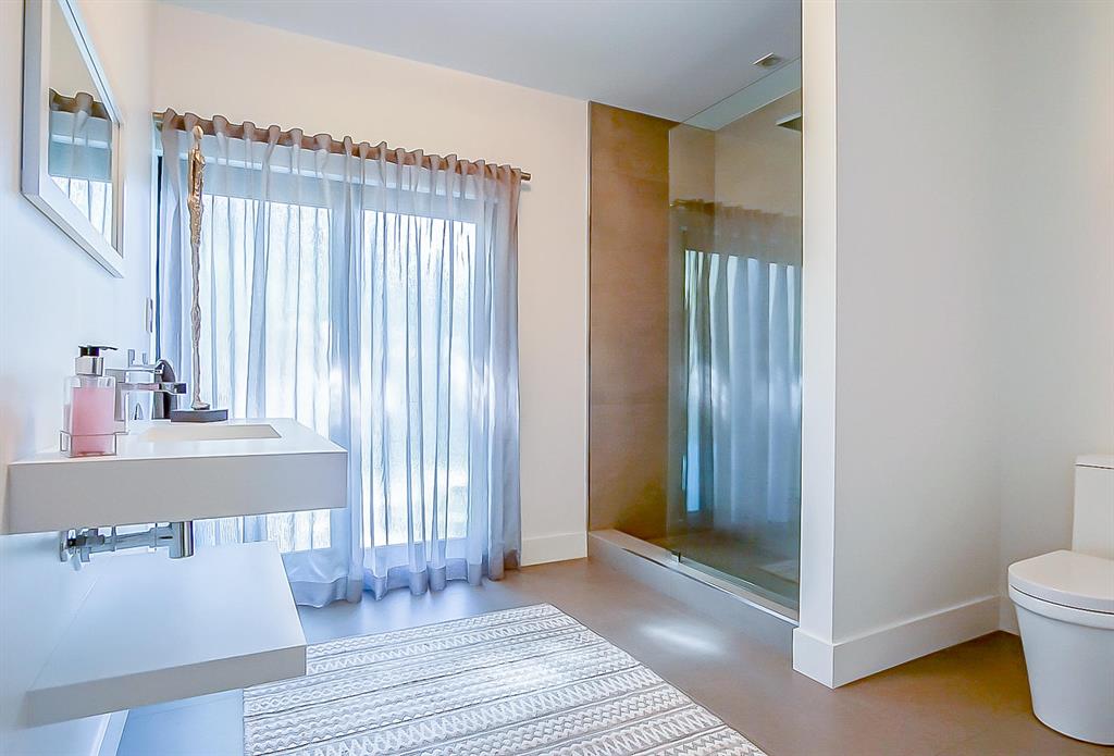 TROPIC ISLE 4TH SEC - Residential