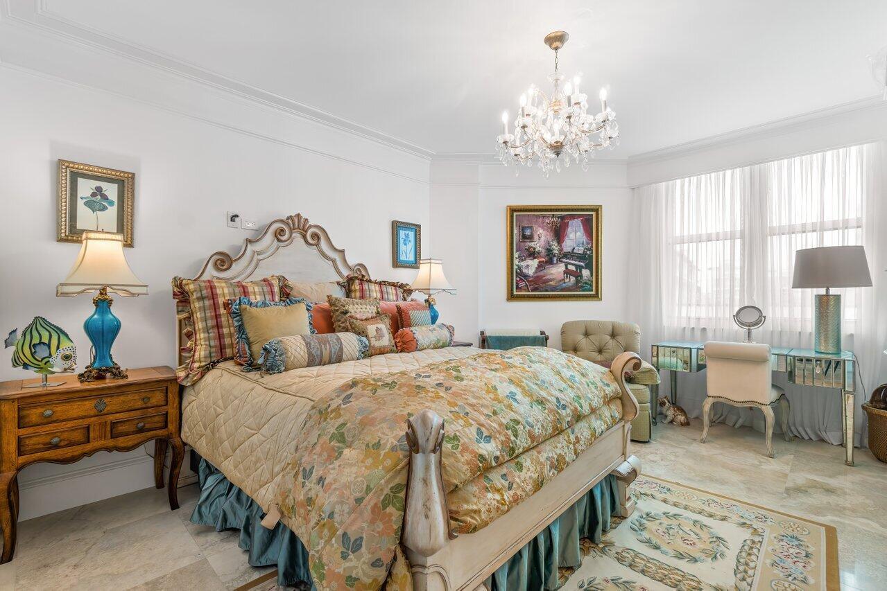 TOWNSEND PLACE - Residential