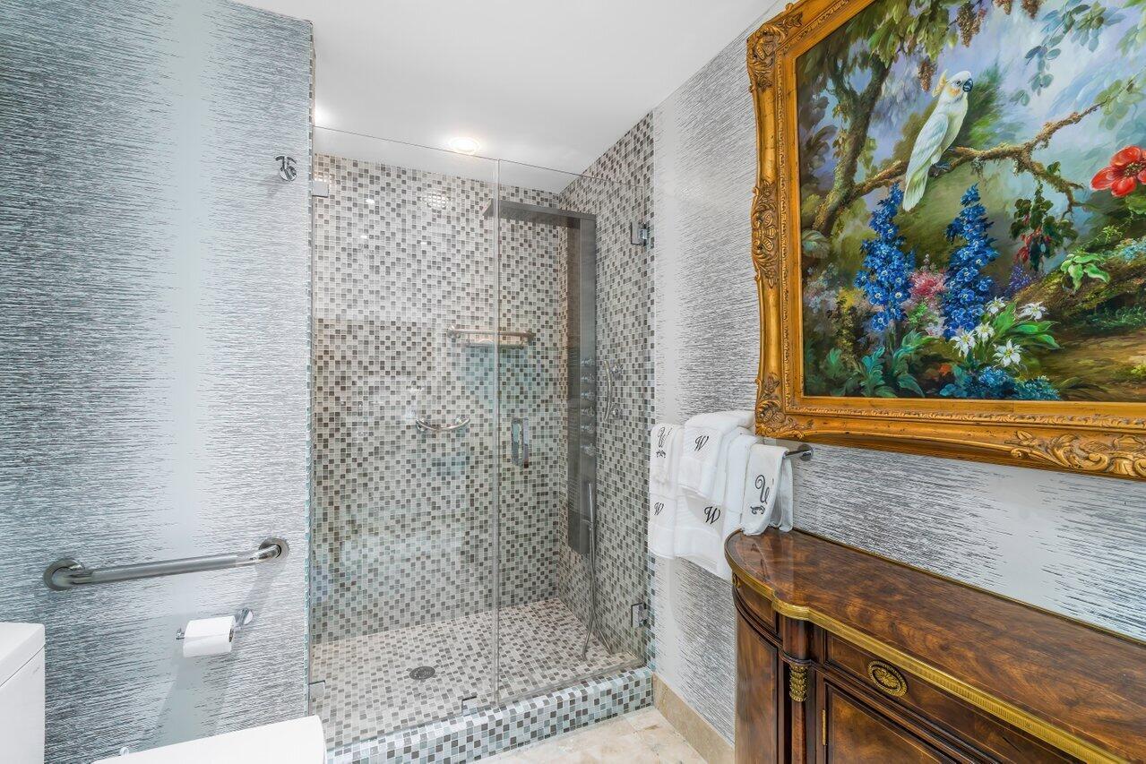 TOWNSEND PLACE - Residential