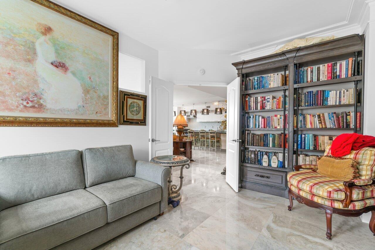 TOWNSEND PLACE - Residential