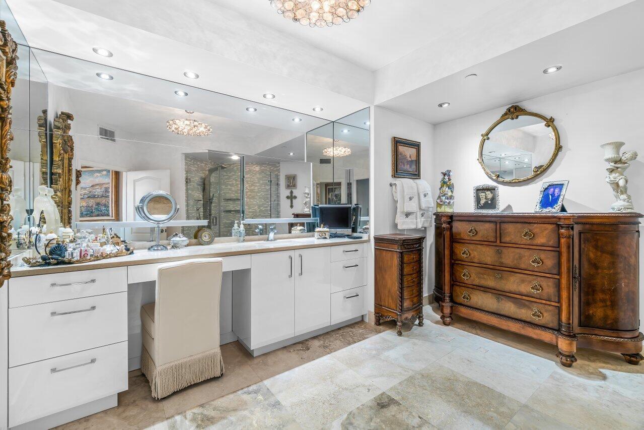 TOWNSEND PLACE - Residential