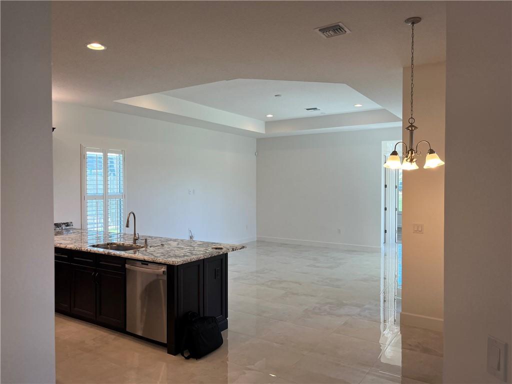 RIVERLAND - Residential