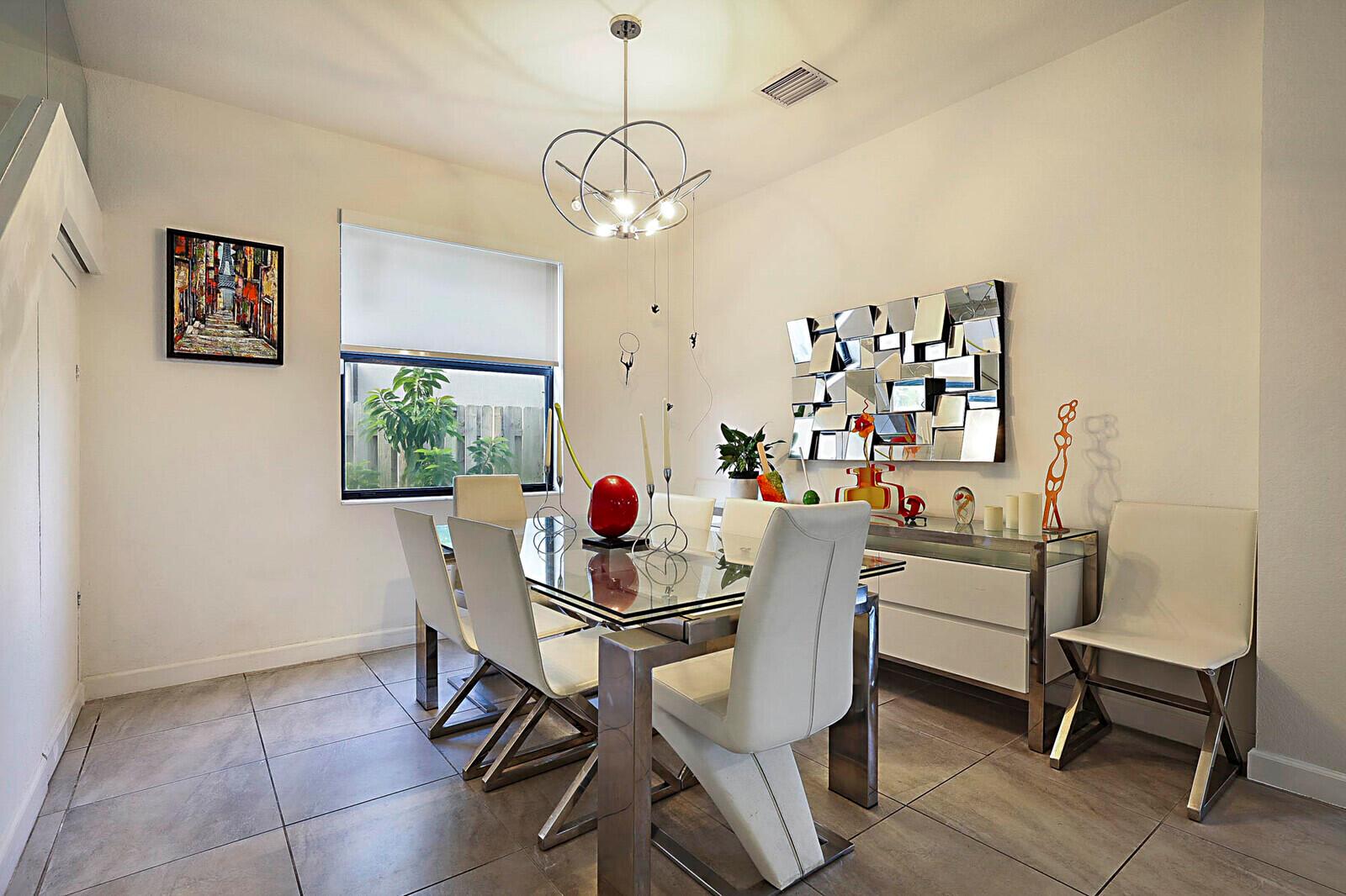 VIA VENTURA NEIGHBORHOOD - Residential Lease